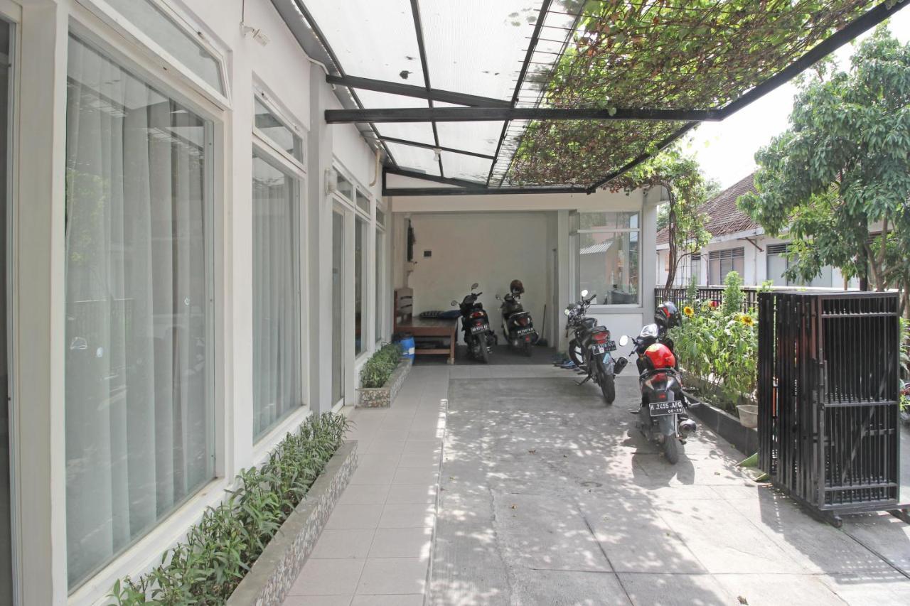 Reddoorz Near Solo Balapan Station Hotel Luaran gambar